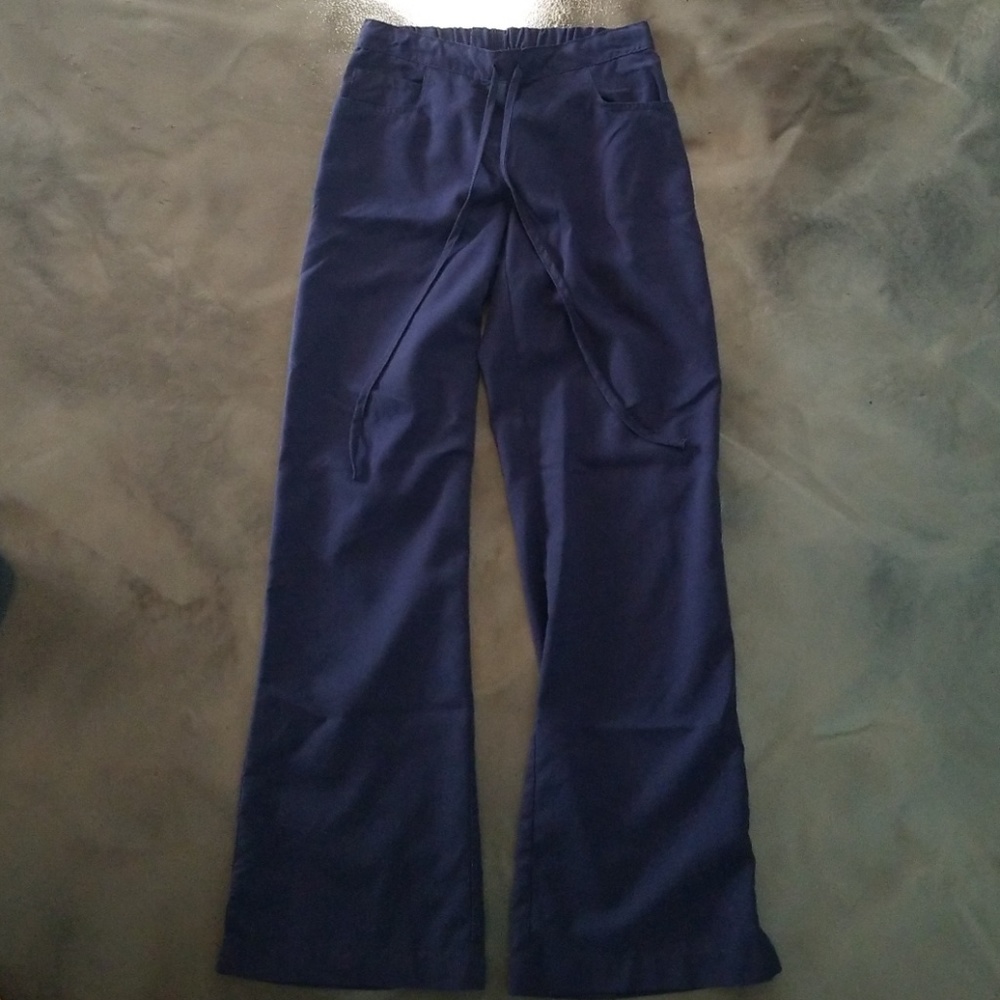 Scrub bottoms